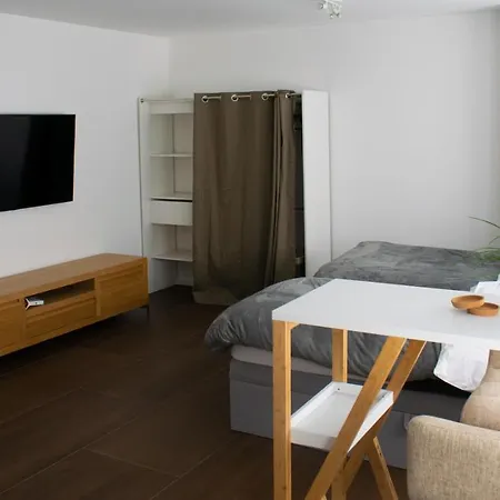 Unique Flat Apartment Dusseldorf Room photo