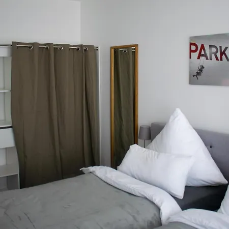 Unique Flat Apartment Dusseldorf Room photo
