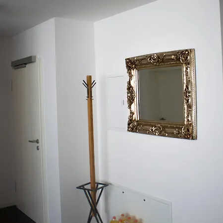 Unique Flat Apartment Dusseldorf Room photo